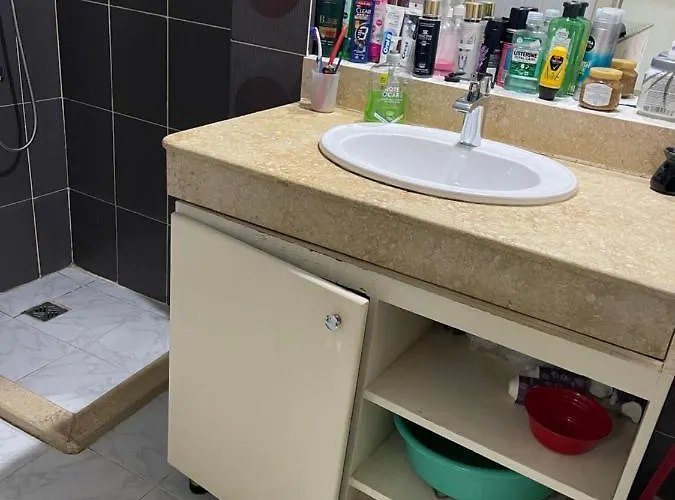 Hotel Apartment *